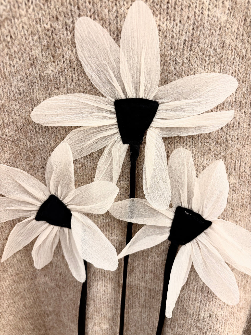 Pull à motif fleuri