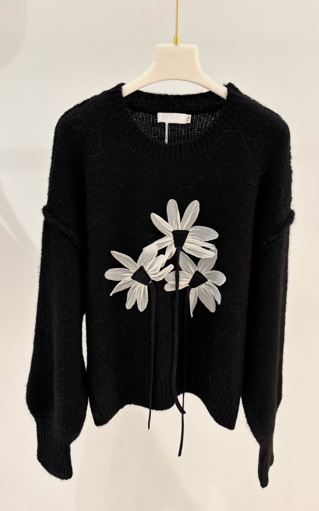 Pull à motif fleuri